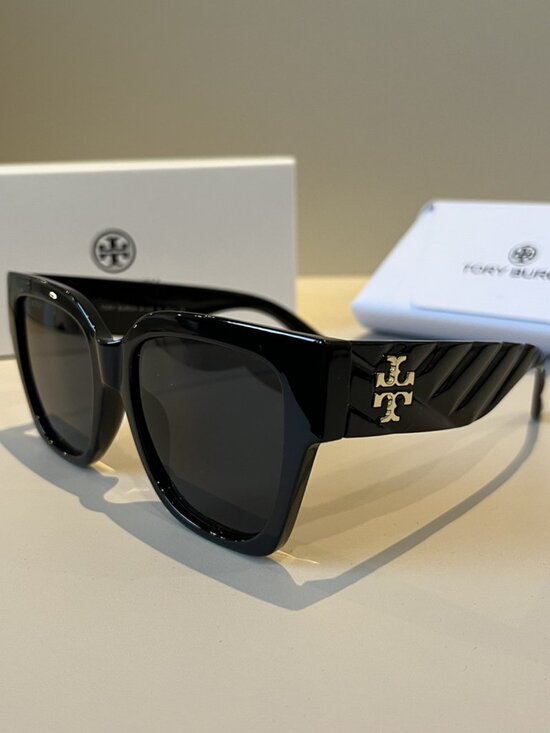 Tory Burch Black Sunglasses main image 5